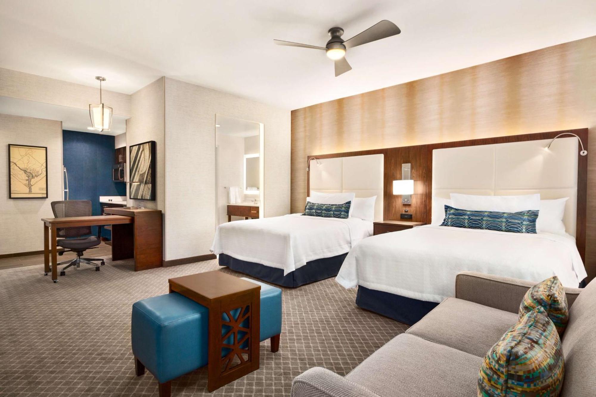 Homewood By Hilton Rosslyn Key Bridge Hotel