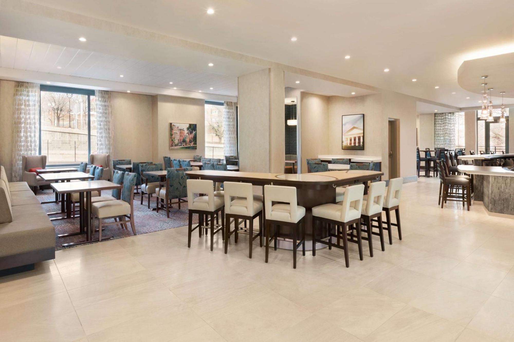 Homewood By Hilton Rosslyn Key Bridge酒店